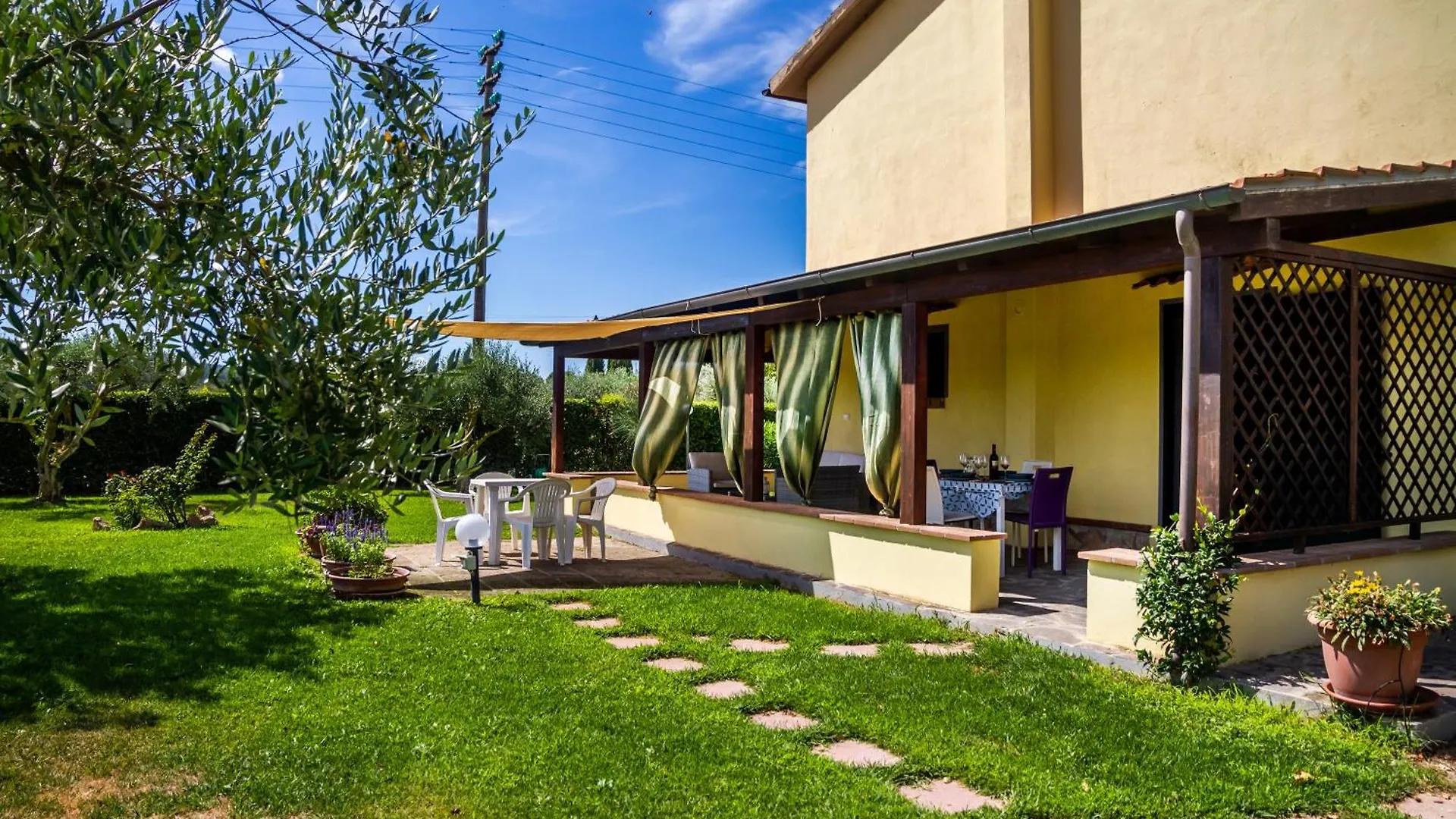 Casale Fattoria Benaris Villa Marsiliana 0*,  Italy