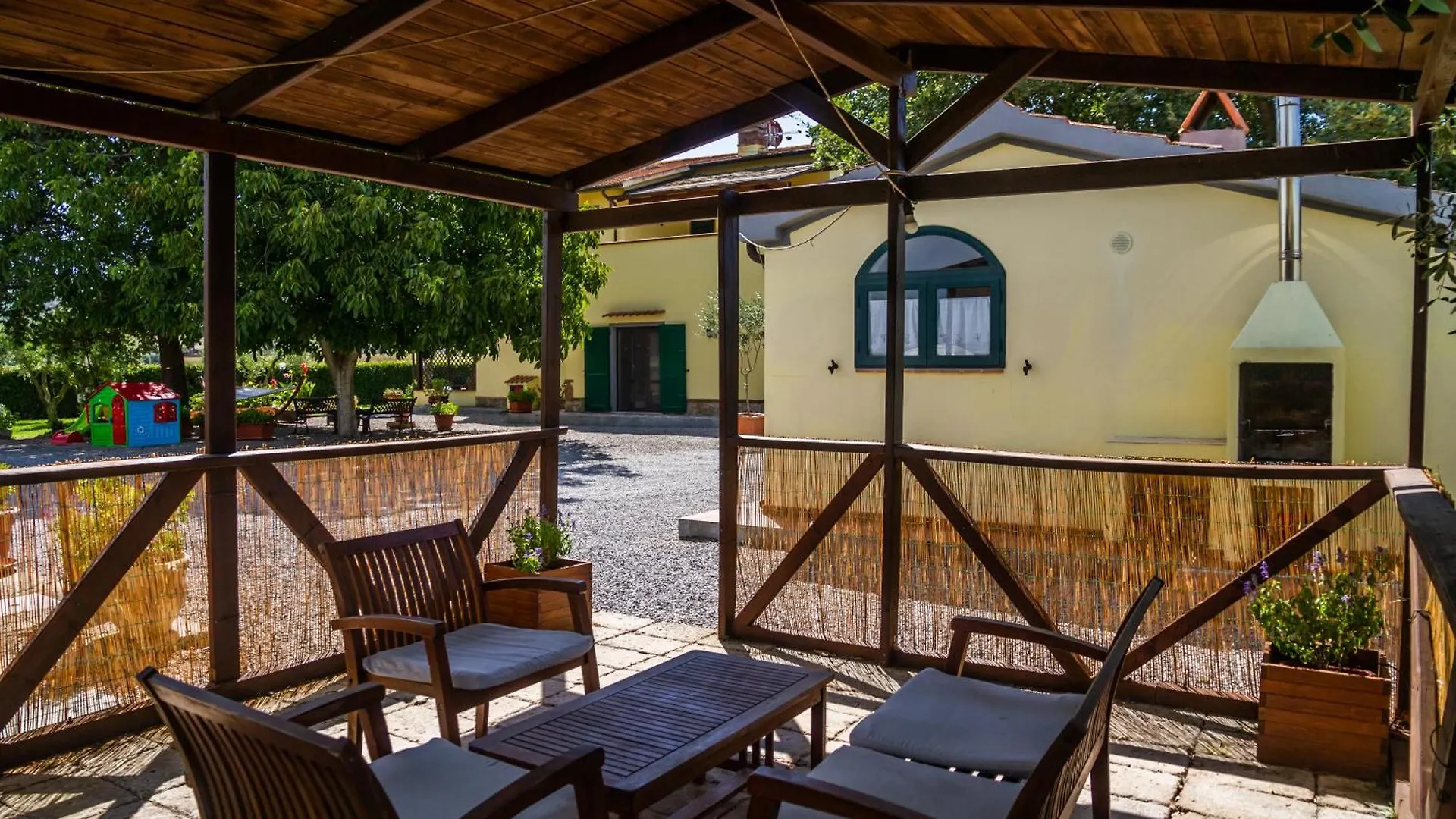 Alojamento de Turismo Rural Casale Fattoria Benaris Vila Marsiliana Itália