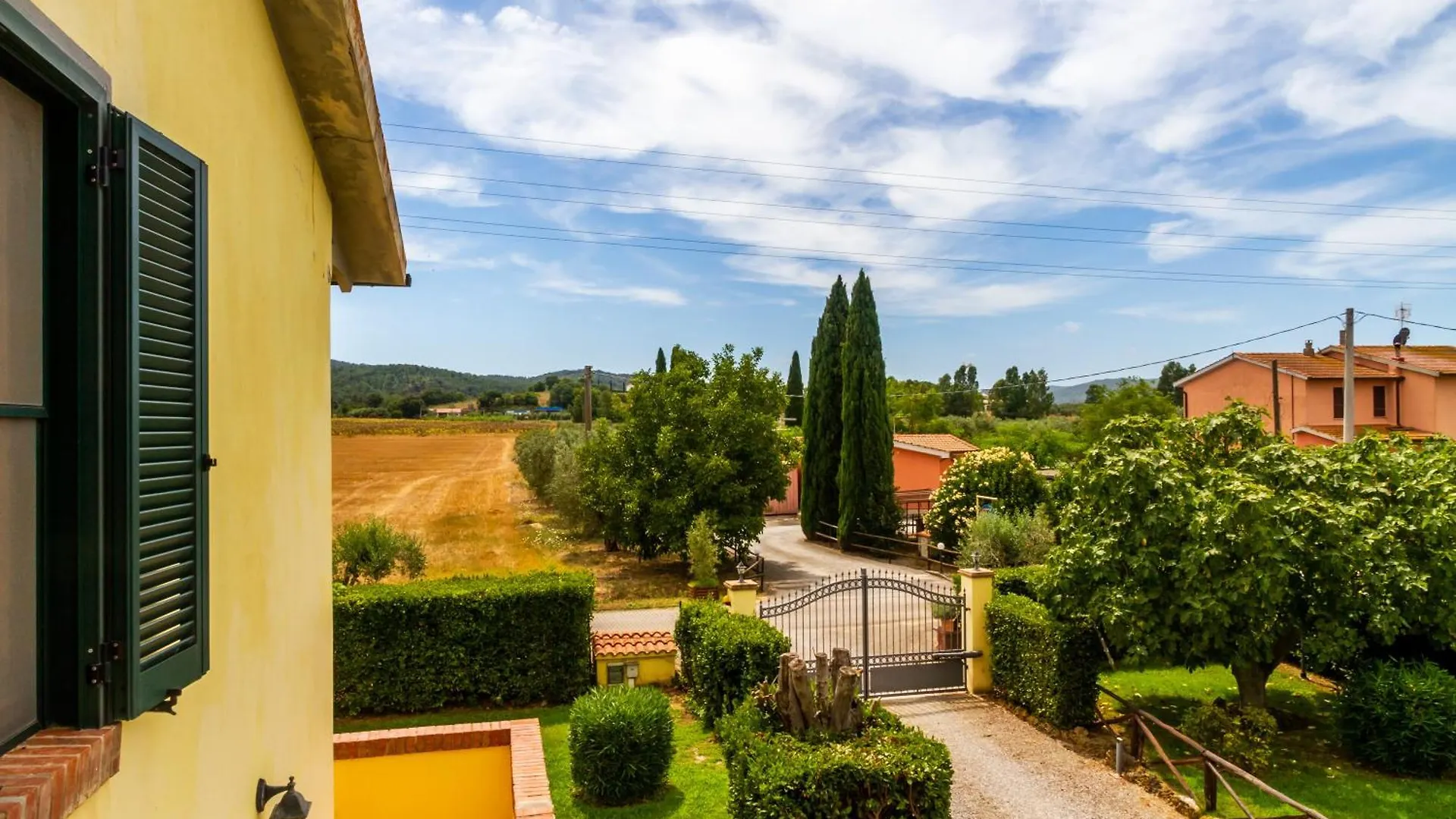 Farm stay Casale Fattoria Benaris Villa Marsiliana